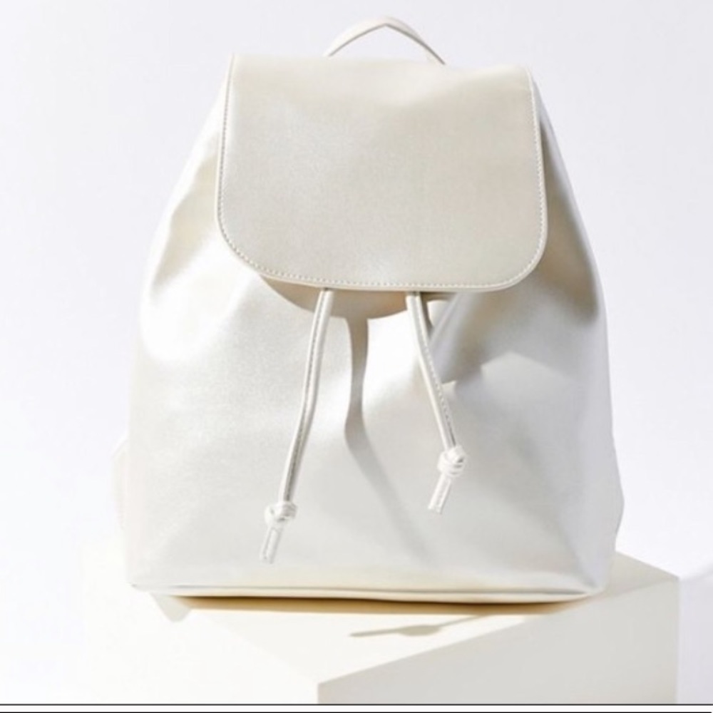 NWOT Urban outfitter small packback - Picture 4 of 7
